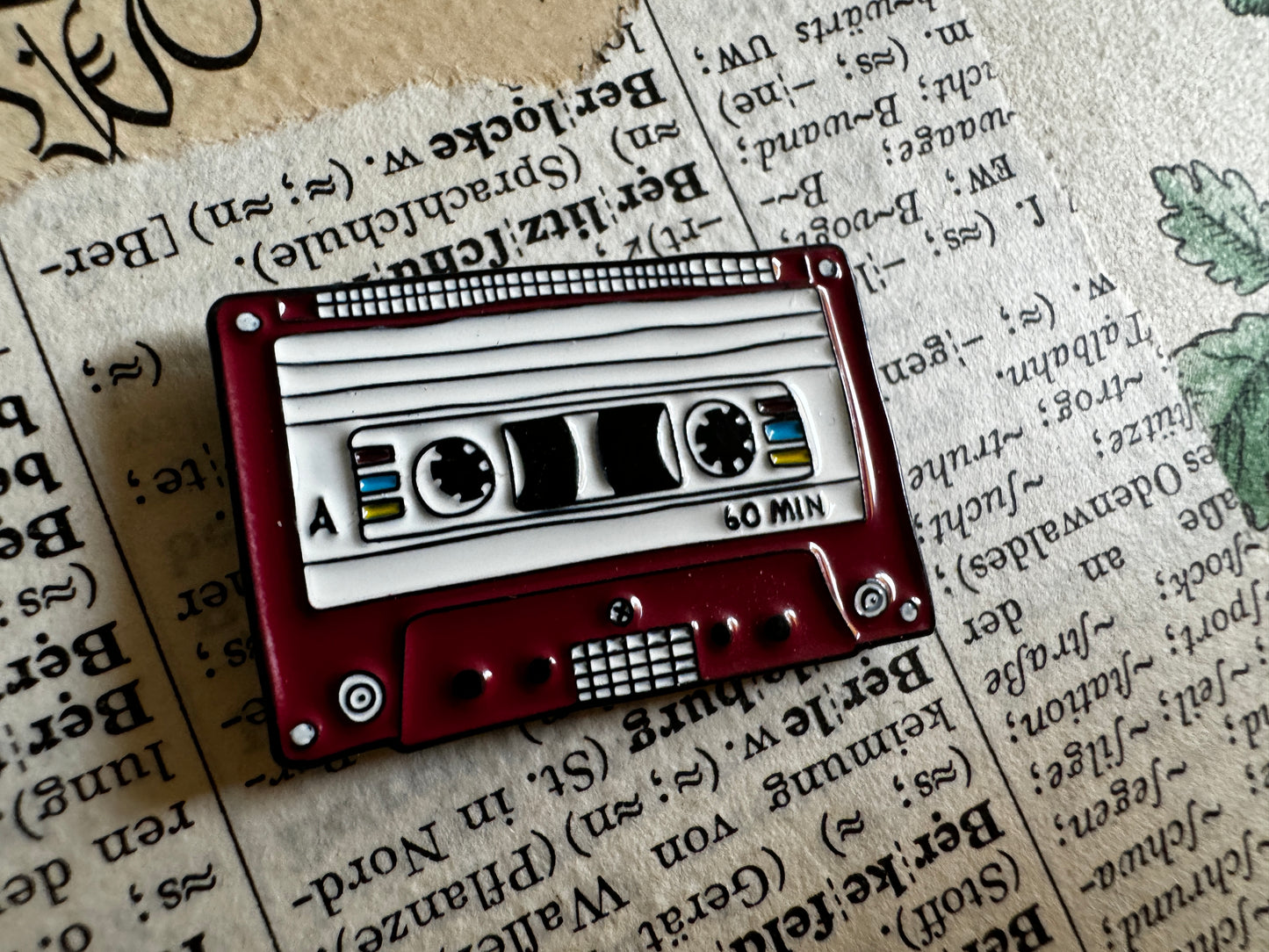 Metall-Pin "Tape"